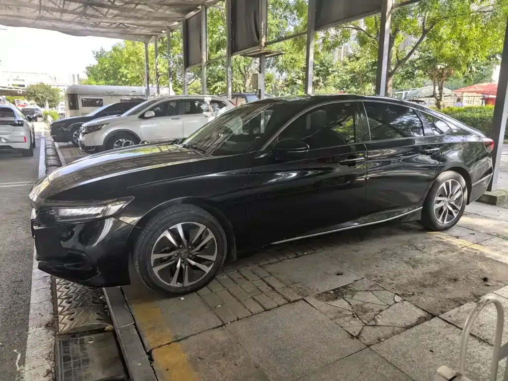 Honda Accord — фото 4