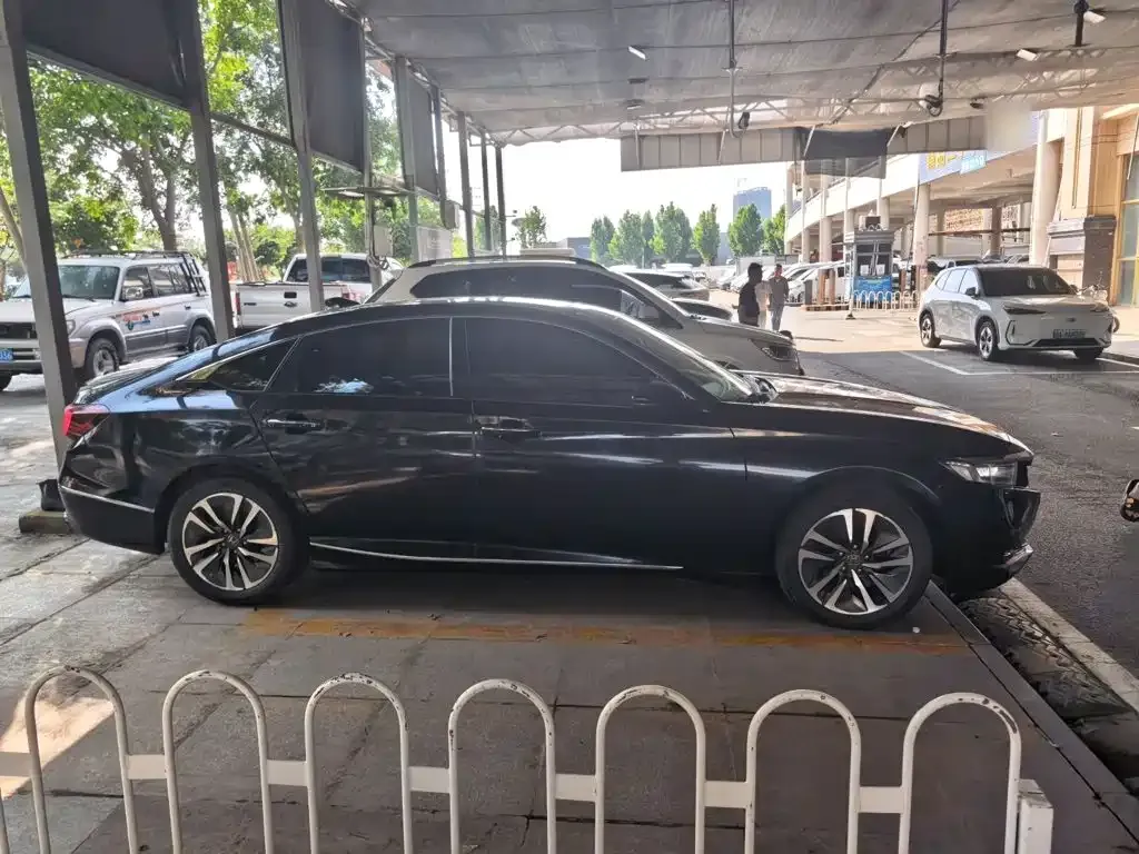 Honda Accord — фото 3