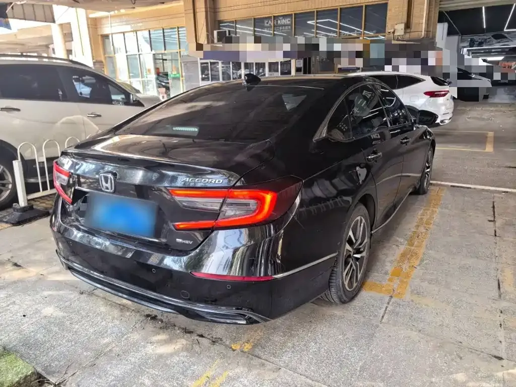 Honda Accord — фото 5