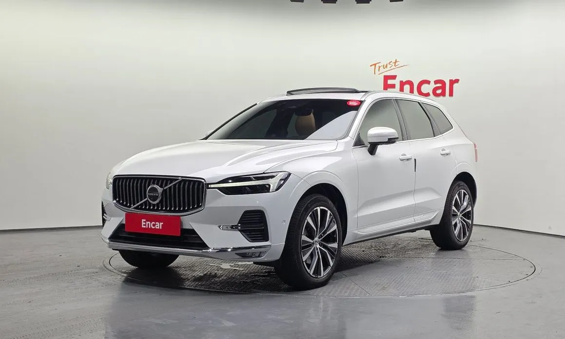 Volvo XC60 — фото 1