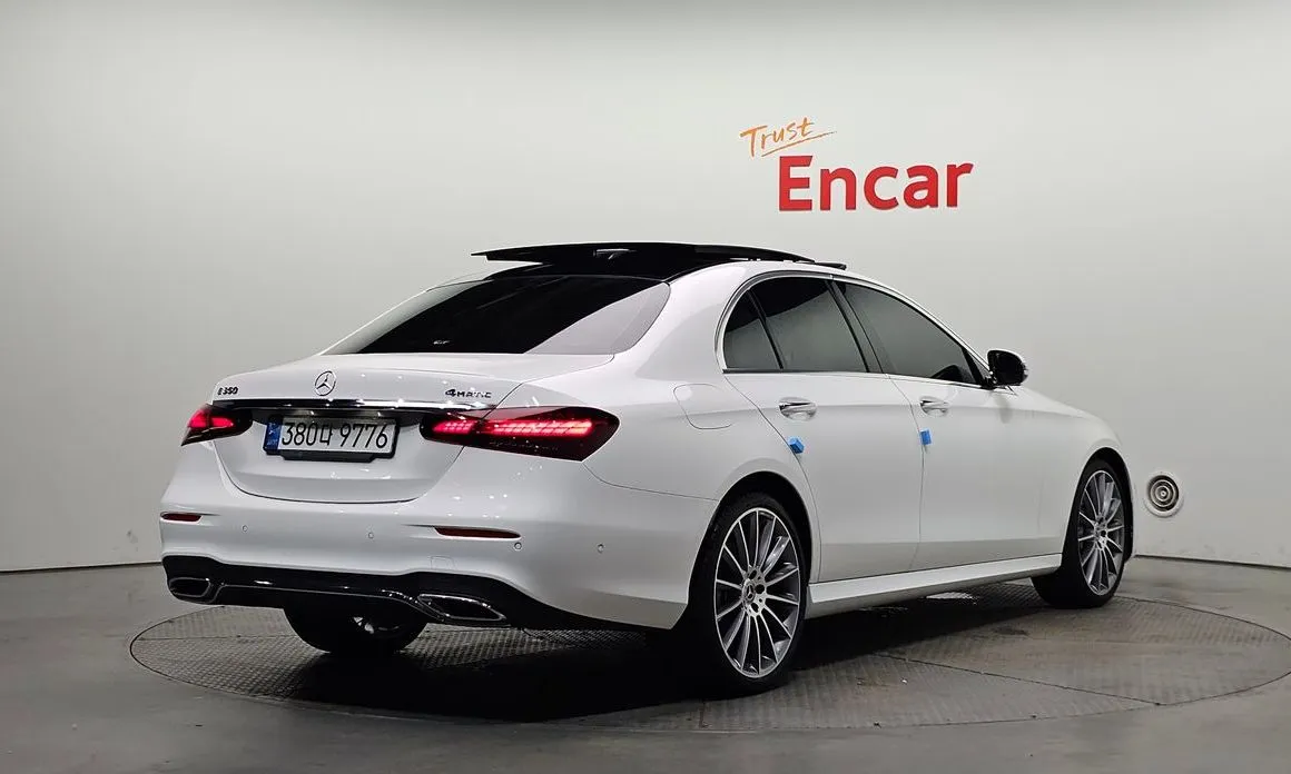 Mercedes-Benz E-Class — фото 5