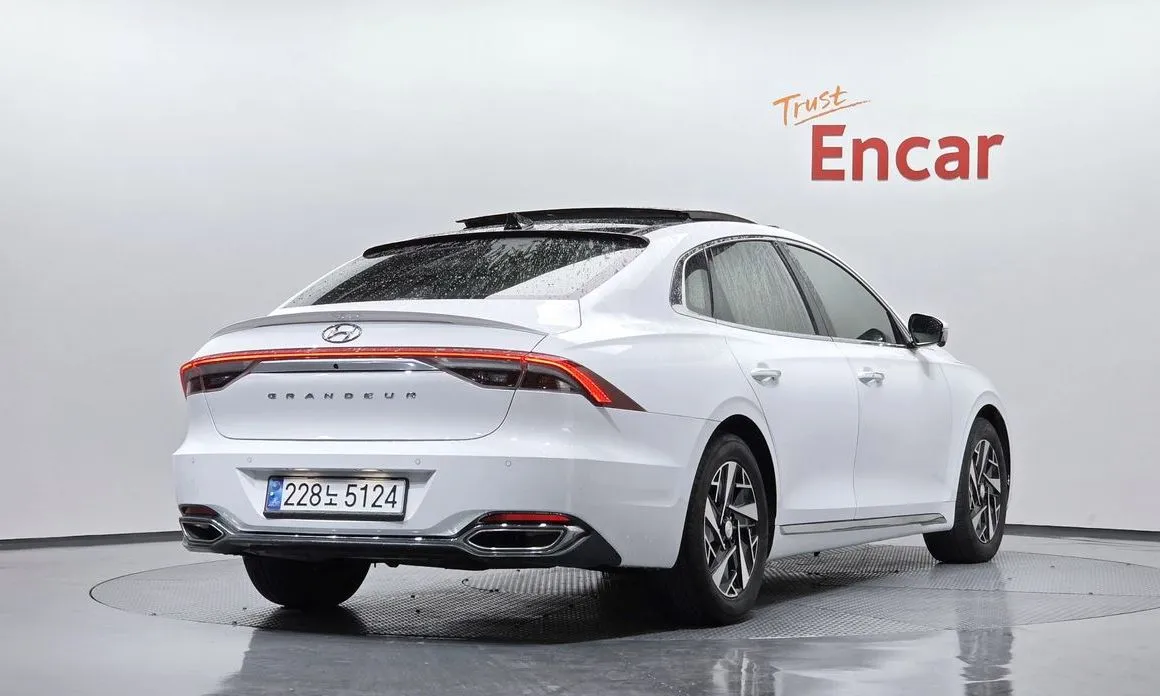 Hyundai Grandeur 2023 из KR, фото 5
