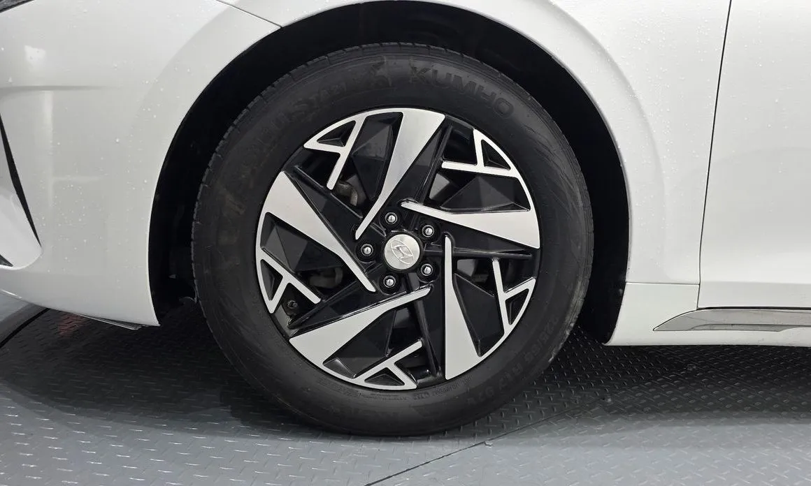 Hyundai Grandeur 2023 из KR, фото 6