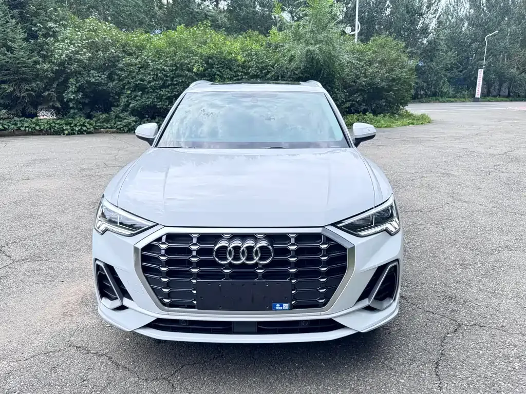 Audi Q3 — фото 9