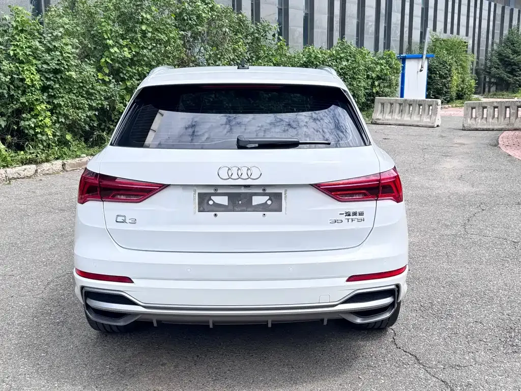 Audi Q3 — фото 7