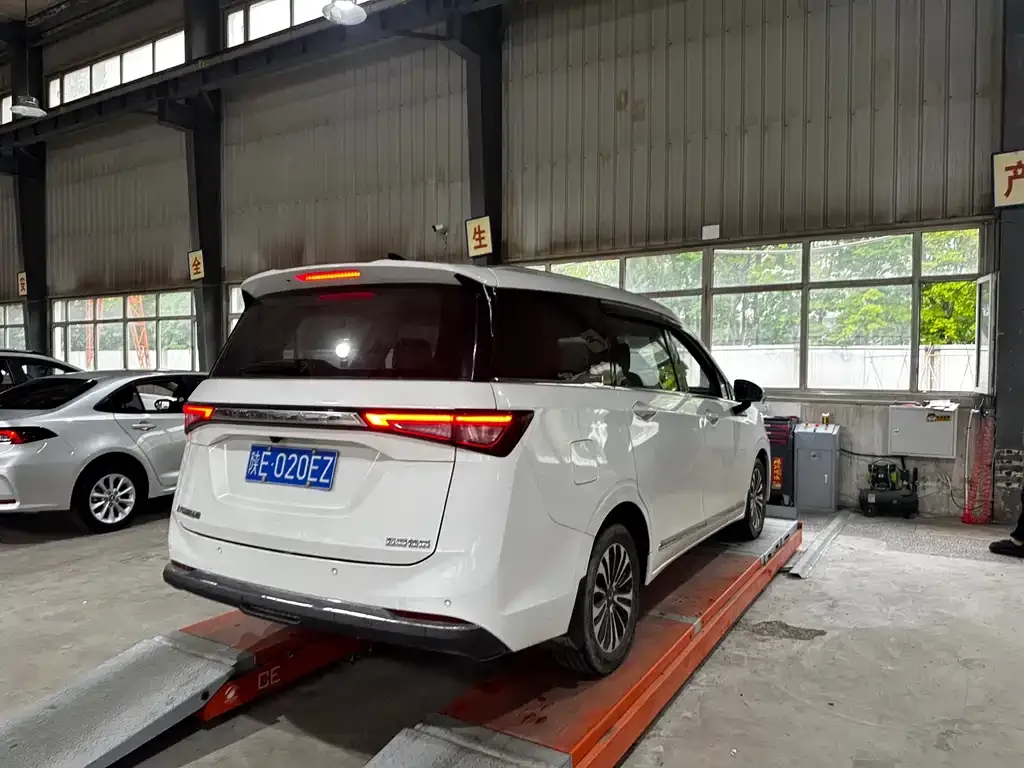 Wuling Jiachen 2022 из CN, фото 3