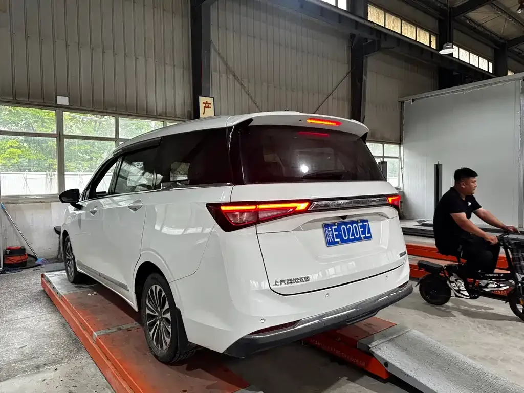 Wuling Jiachen 2022 из CN, фото 5