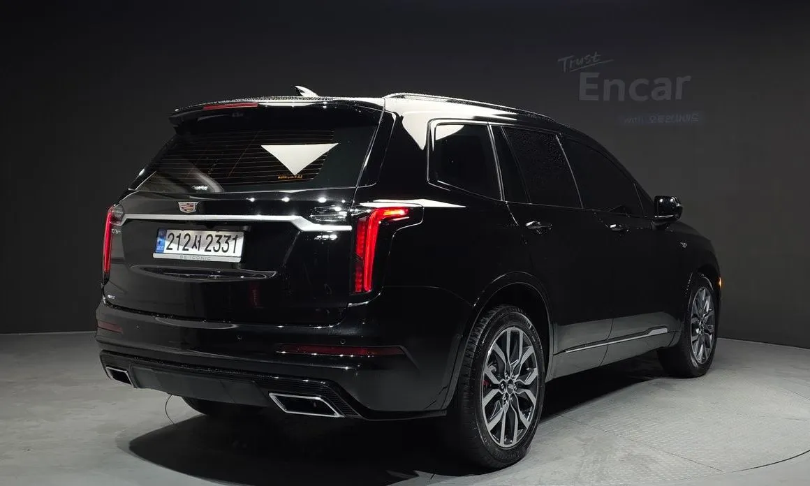 Cadillac XT6 — фото 8