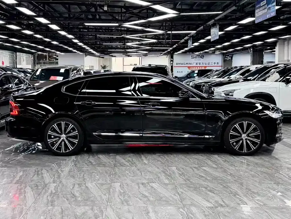 Volvo S90 — фото 8
