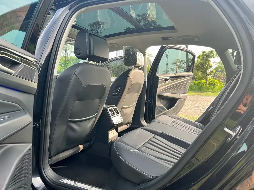 Volkswagen Passat — фото 2