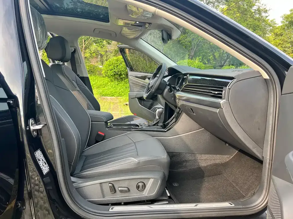 Volkswagen Passat — фото 3