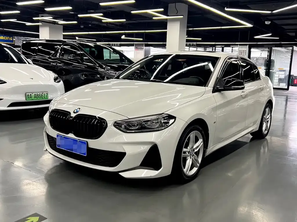 BMW 1 Series — фото 1
