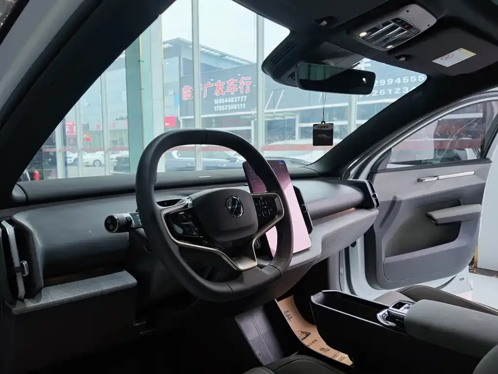 Volvo EX30 2025 из CN, фото 9