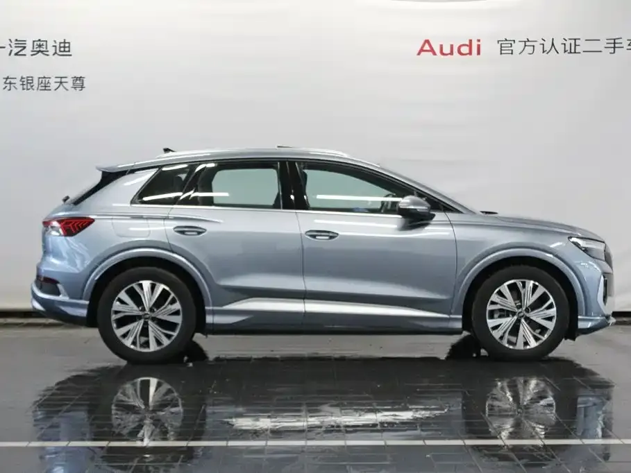 Audi Q4 e-tron — фото 3