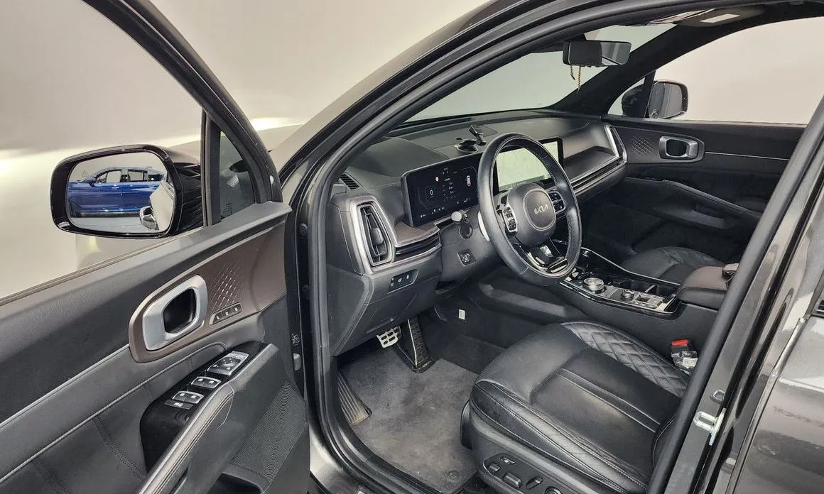 Kia Sorento — фото 8