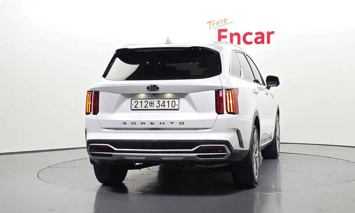 Kia Sorento — фото 4