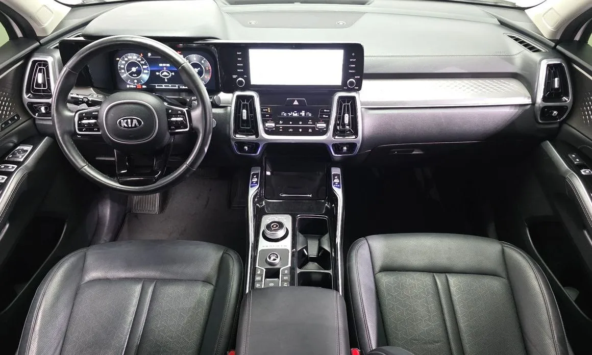 Kia Sorento — фото 10