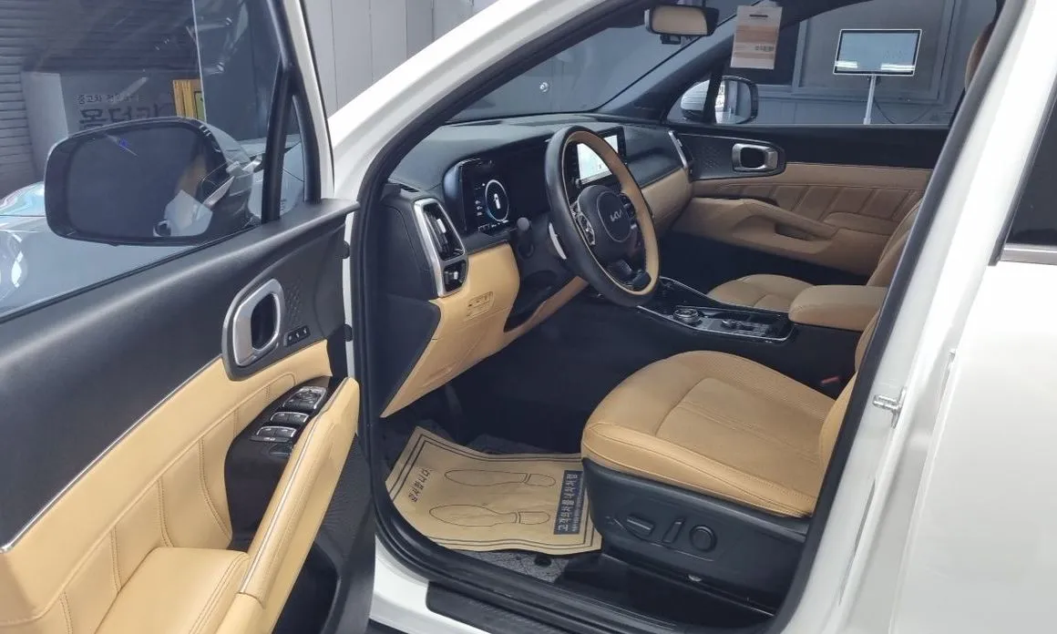 Kia Sorento — фото 10