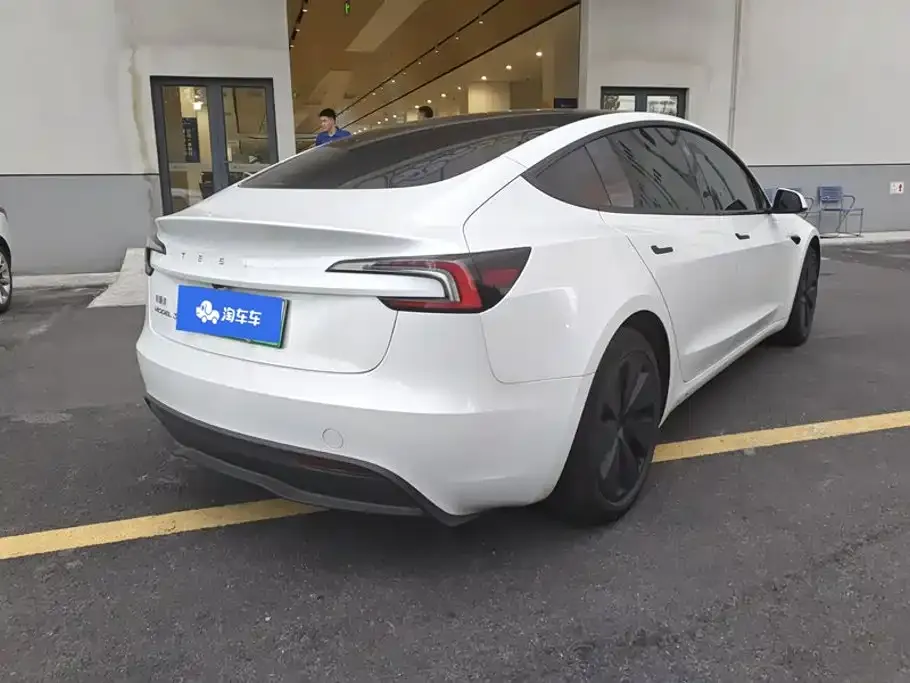 Tesla Model 3 — фото 6