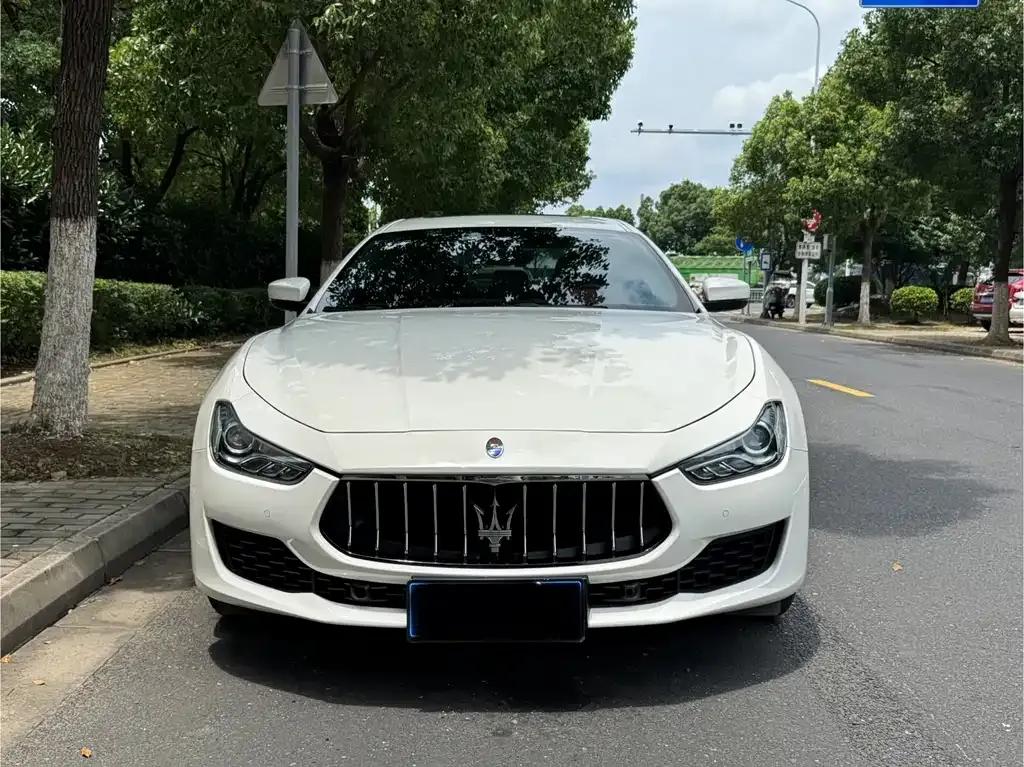 Maserati Ghibli — фото 6