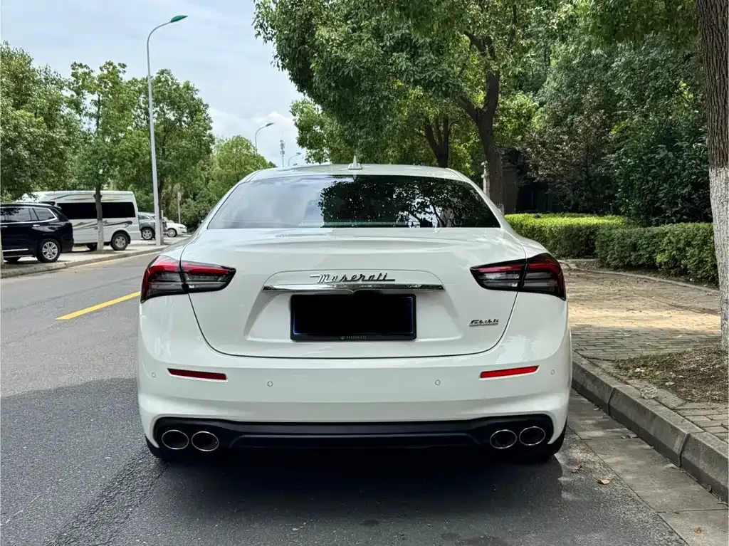 Maserati Ghibli — фото 9