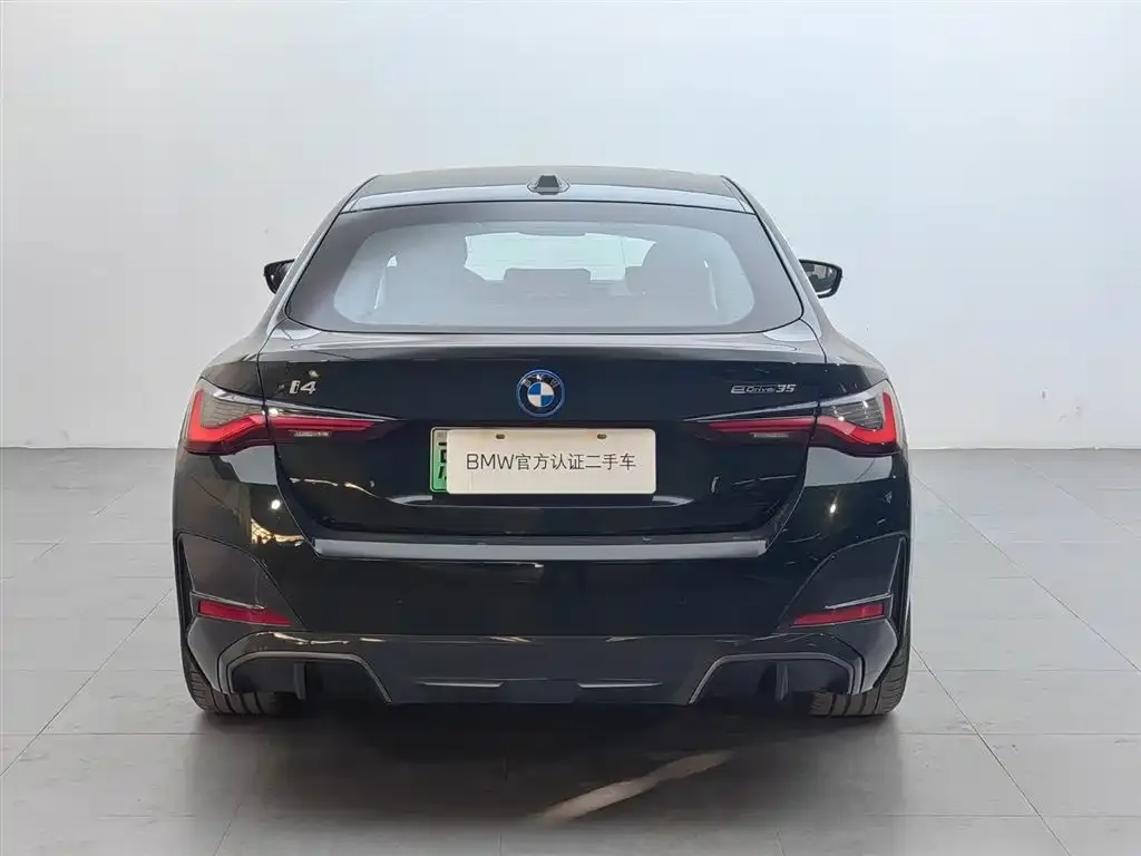 BMW i4 — фото 3