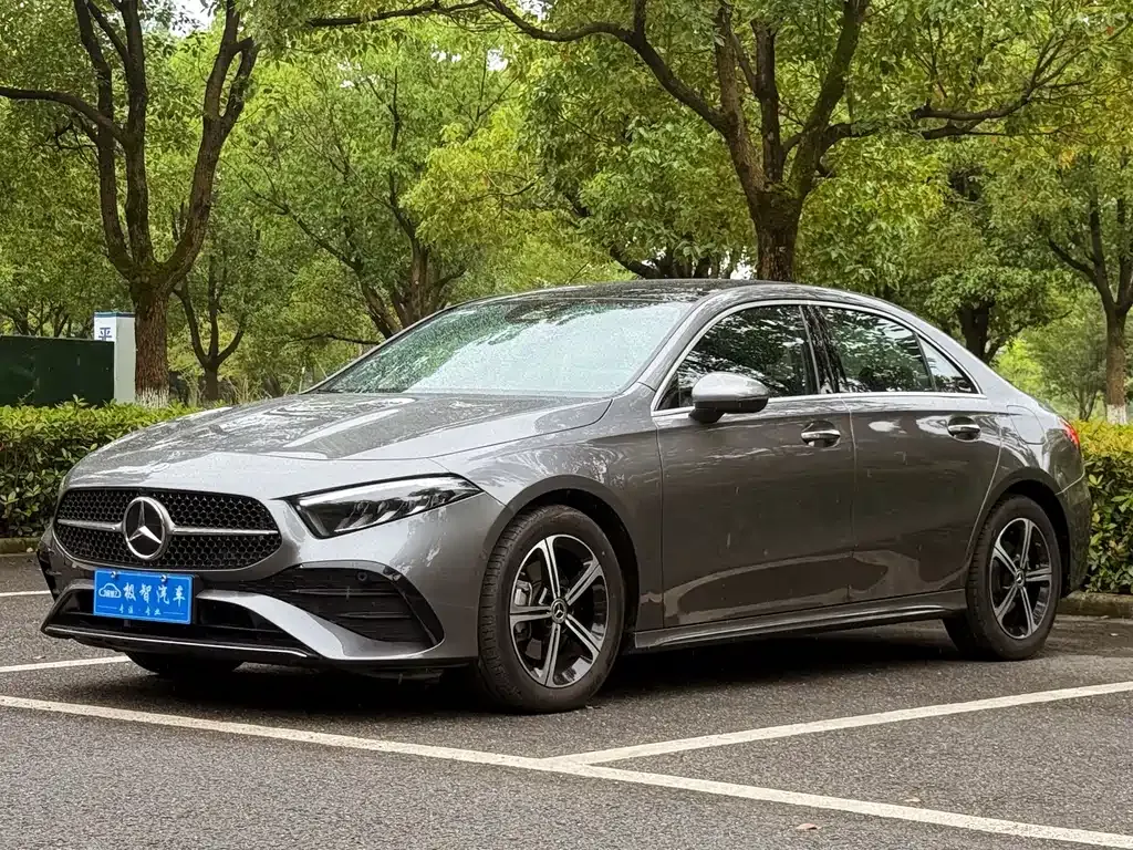 Mercedes-Benz A-Class — фото 1