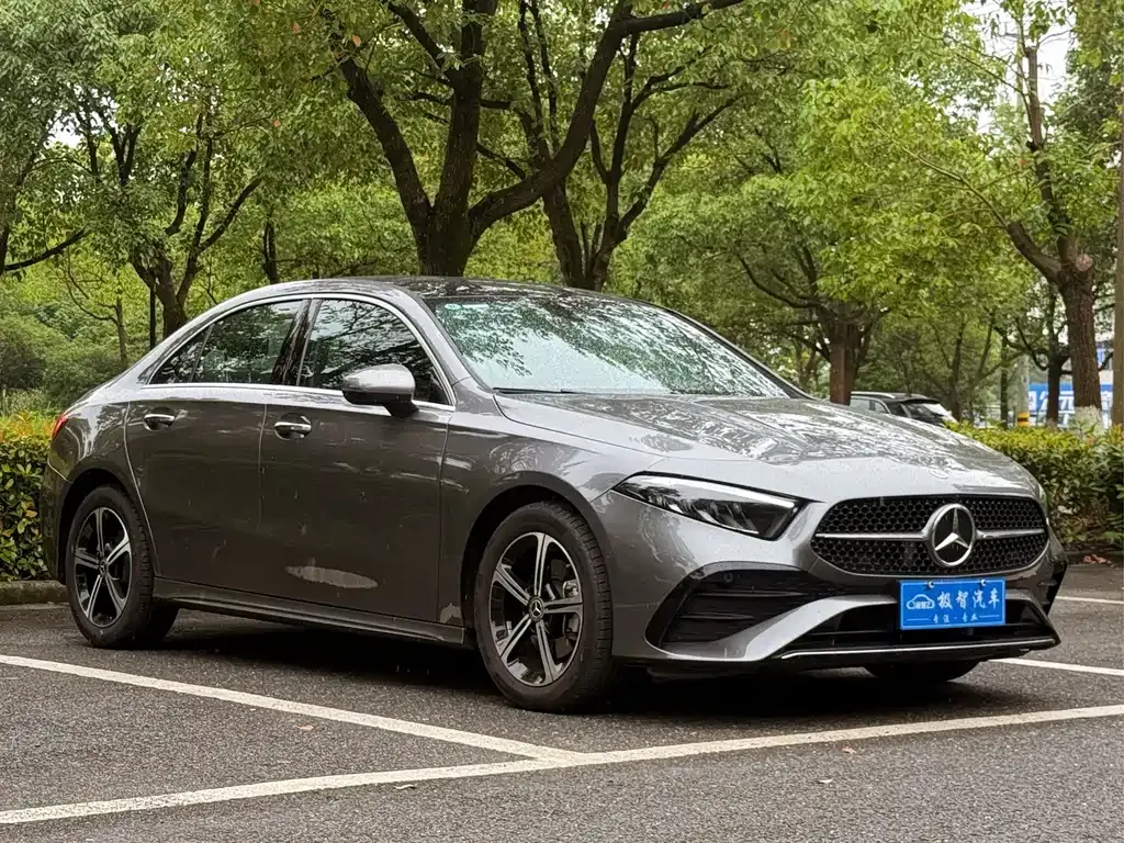 Mercedes-Benz A-Class — фото 10