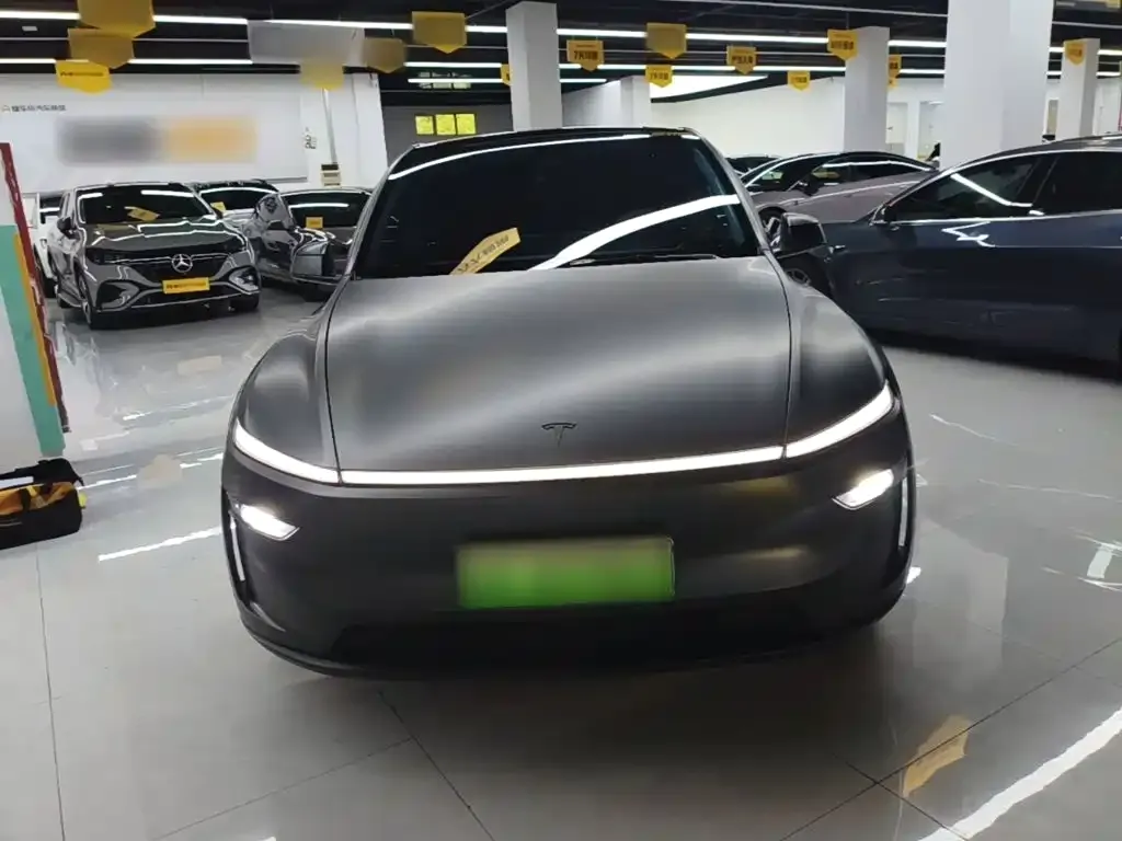 Tesla Model Y — фото 5