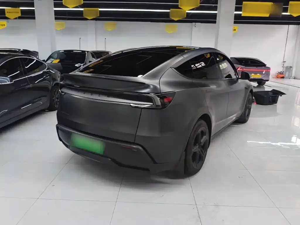 Tesla Model Y — фото 4