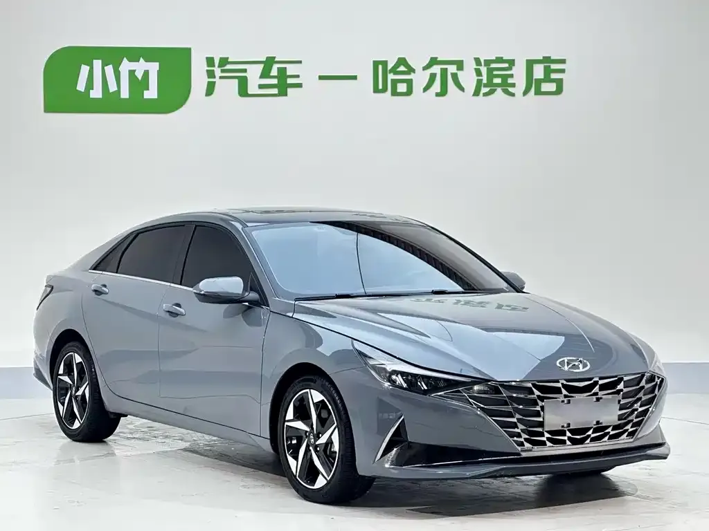 Hyundai Elantra — фото 10