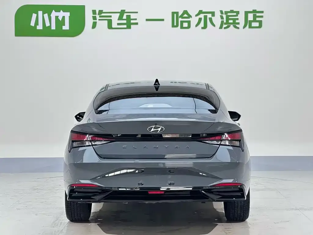 Hyundai Elantra — фото 4