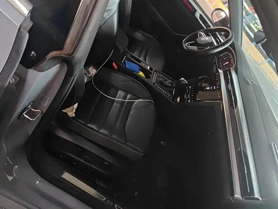Volkswagen CC — фото 3