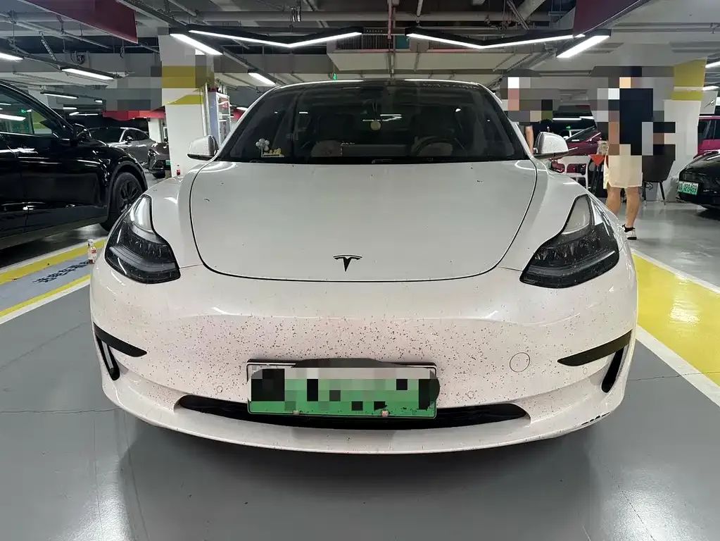 Tesla Model 3 — фото 4