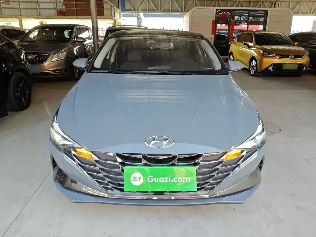 Hyundai Elantra — фото 4