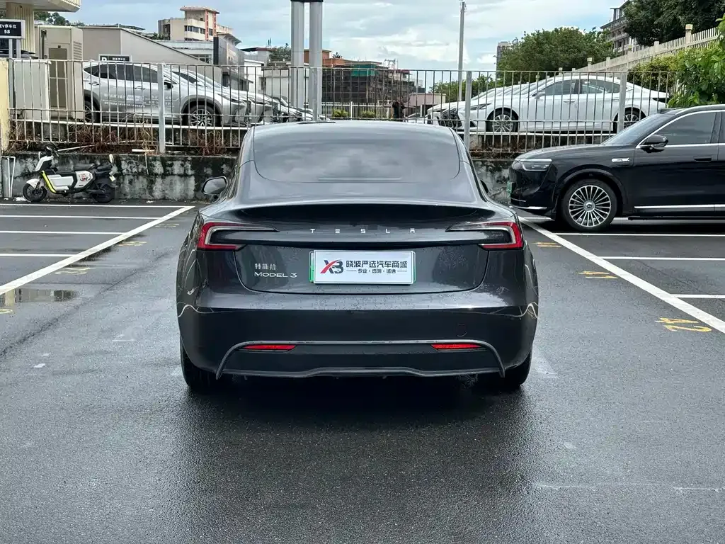 Tesla Model 3 — фото 6