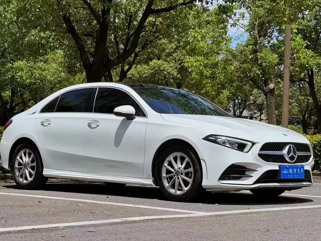 Mercedes-Benz A-Class — фото 10