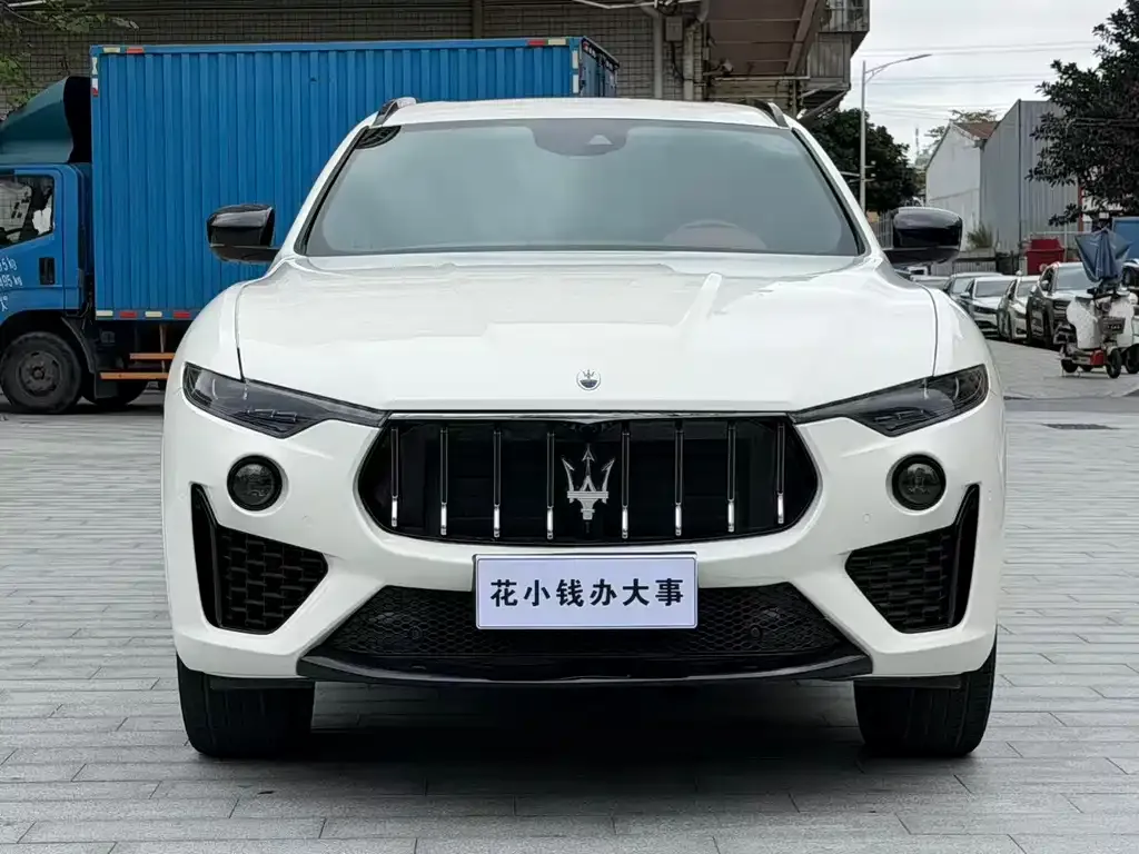 Maserati Levante — фото 4