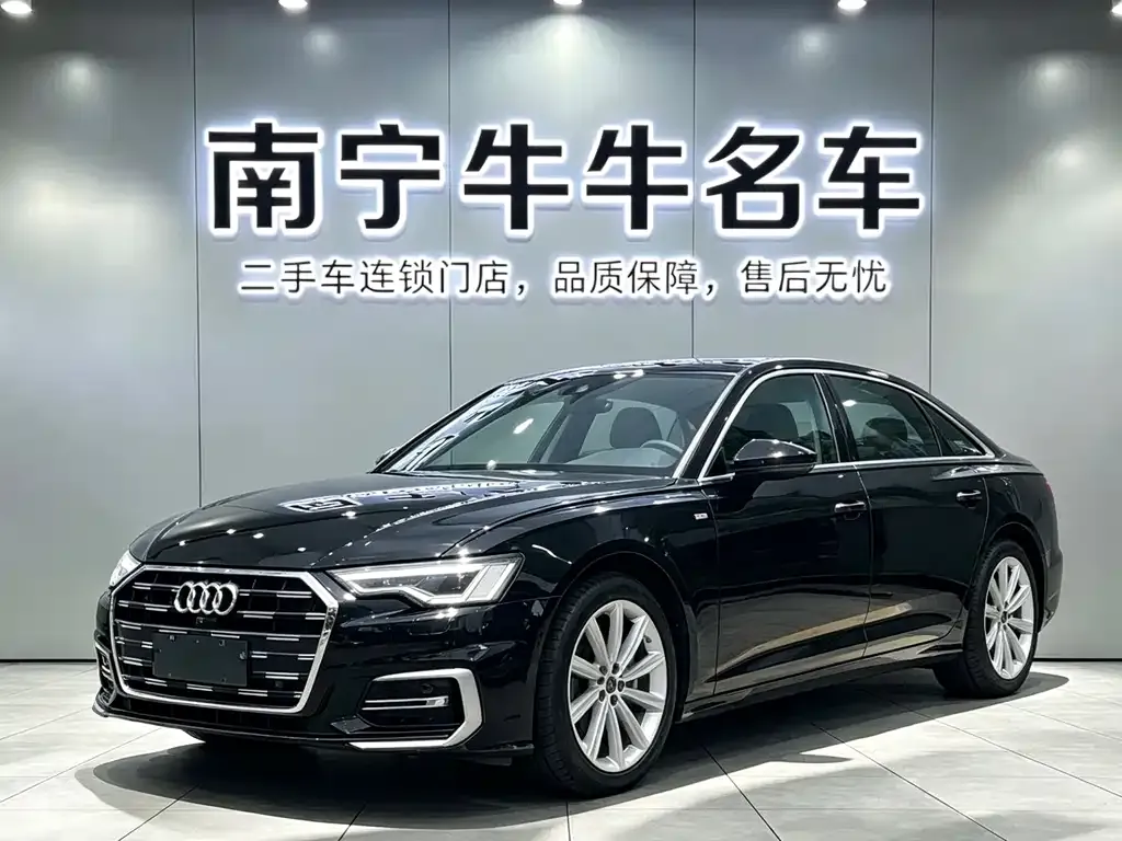 Audi A6L — фото 1