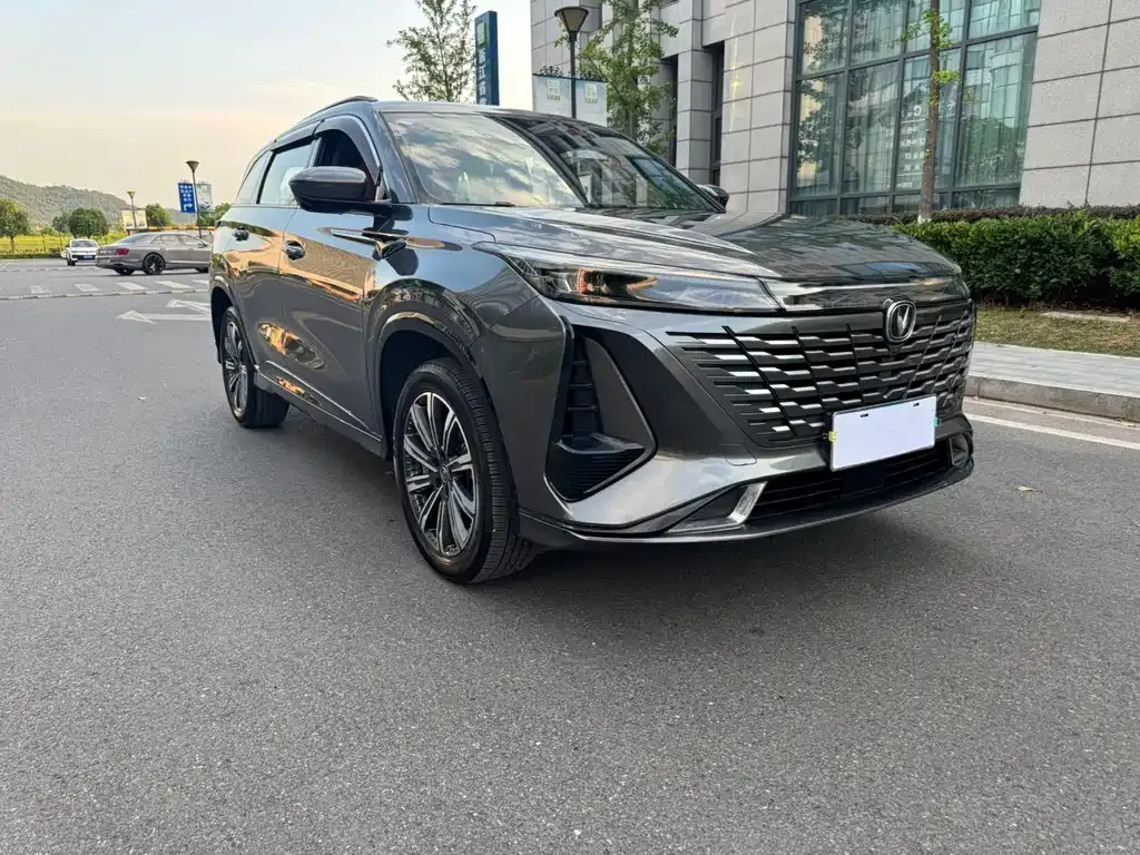 Changan CS75PLUS — фото 8