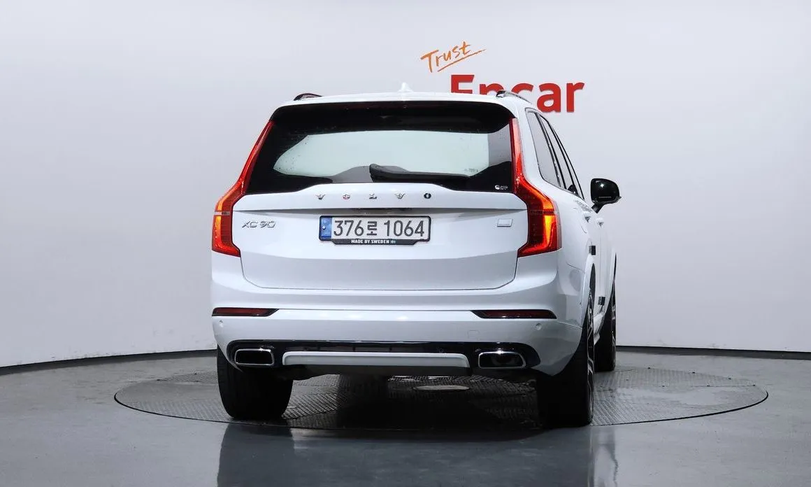 Volvo XC90 — фото 2