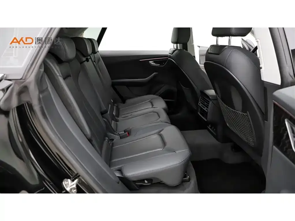Audi Q8 2023 из CN, фото 5