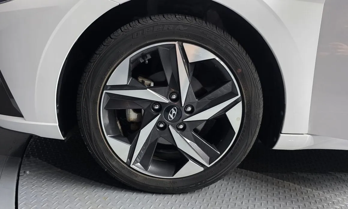 Hyundai AVANTE — фото 6