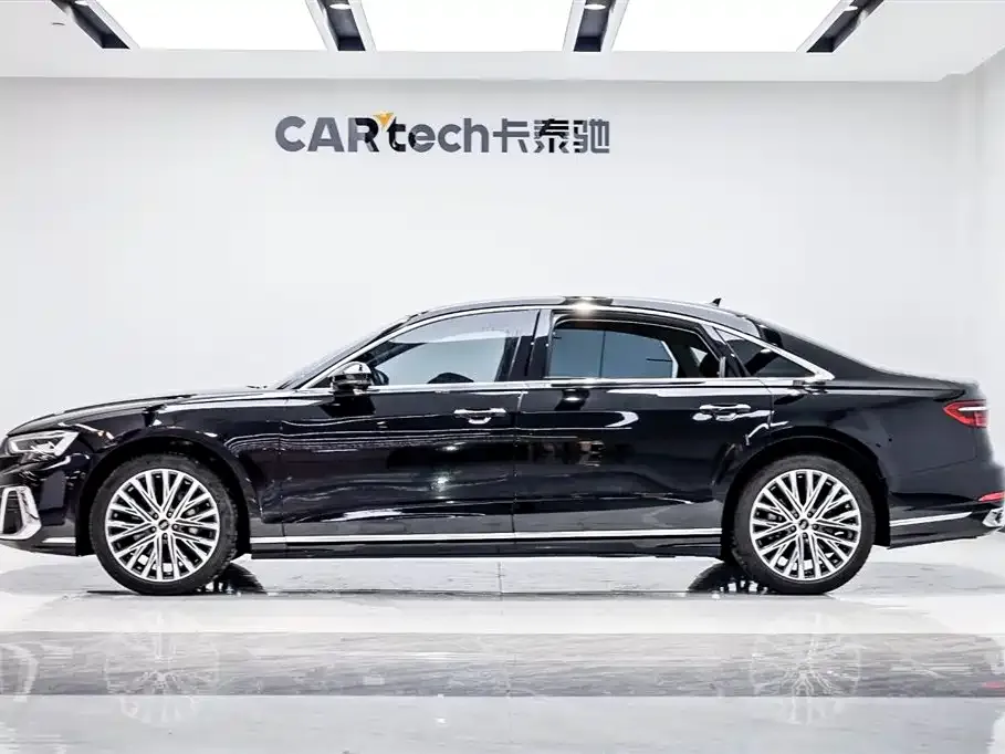 Audi A8 — фото 9