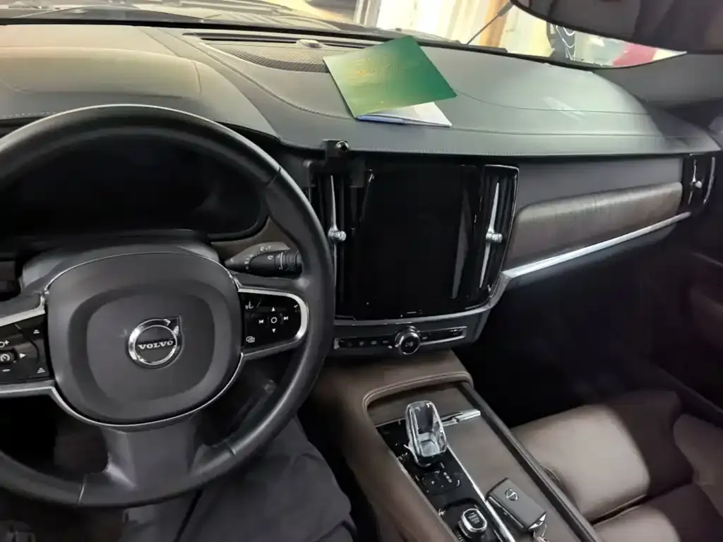 Volvo S90 — фото 3