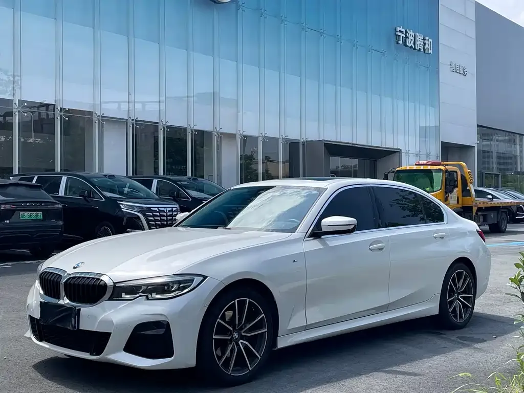 BMW 3 Series — фото 1