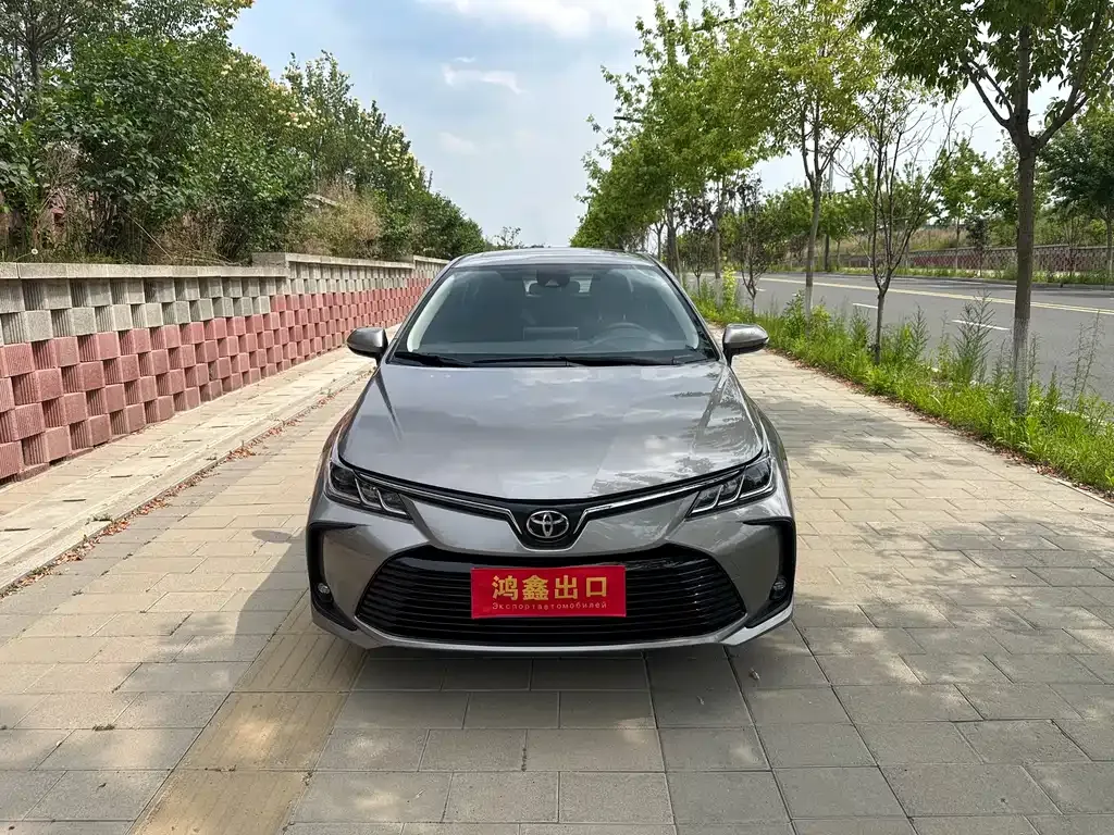 Toyota Corolla — фото 5