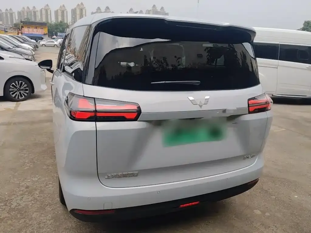 Wuling Starlight 730 New Energy — фото 8