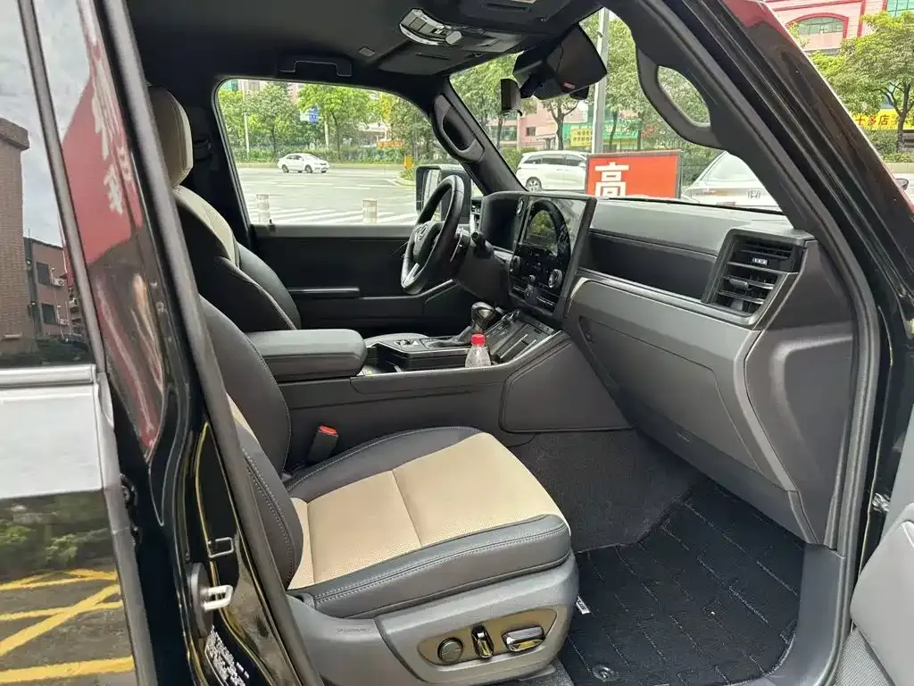 Lexus GX 2025 из CN, фото 2