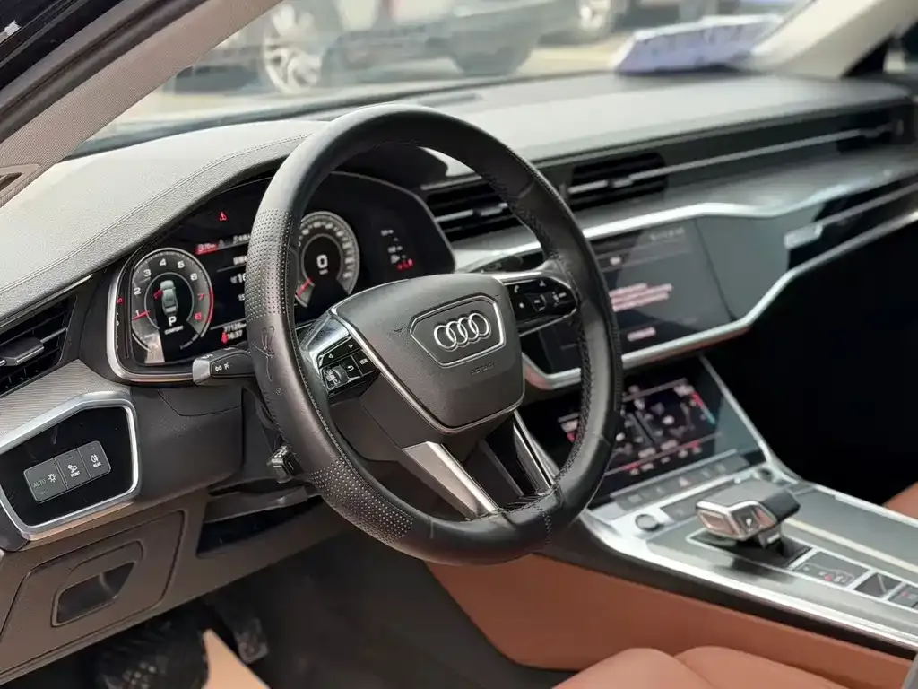 Audi A6L — фото 2